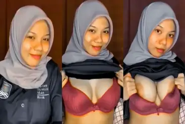 Maya Alissa Hijab BH Merah Menggoda